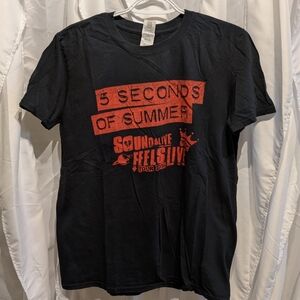 C3 5 Seconds Of Summer 2016 Tour T-shirt Sz Medium